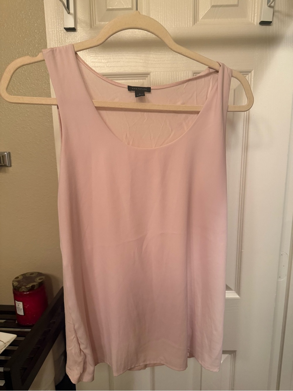 Ann Taylor Blush Pink Sleeveless Scoop Neck Tank